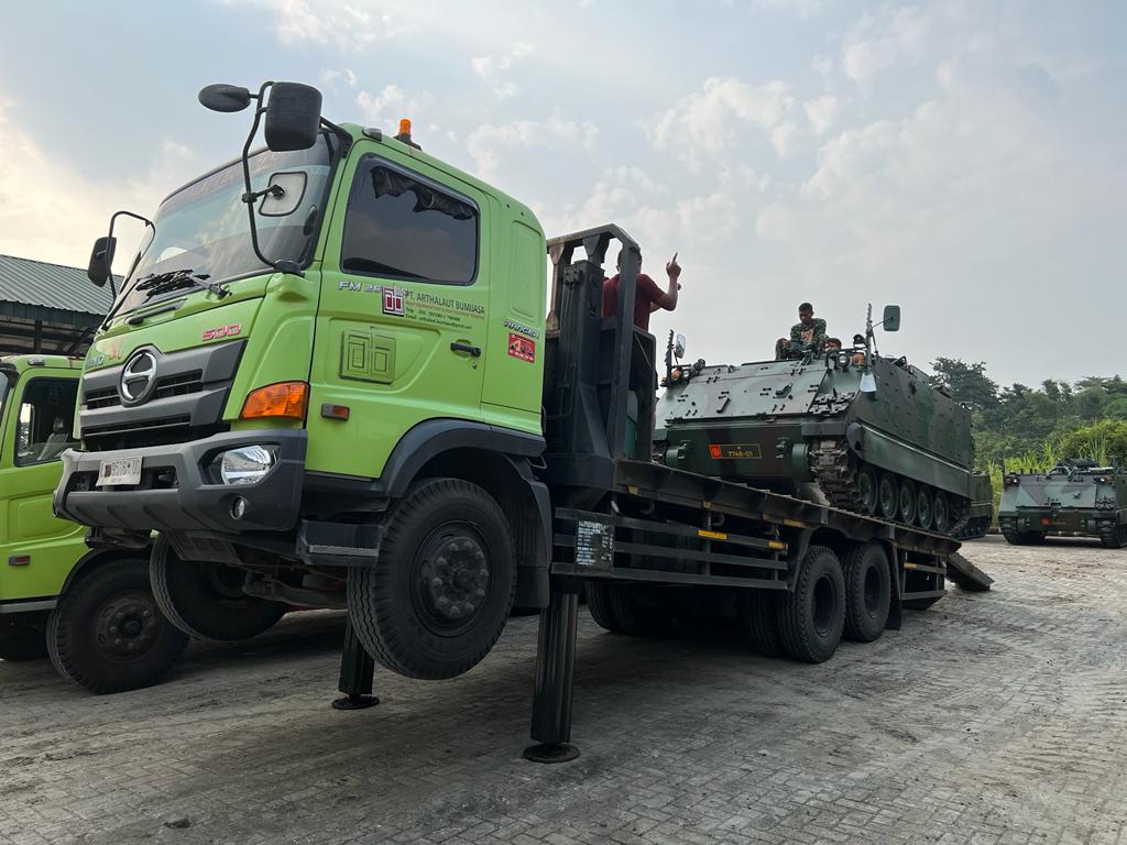 Truk Self loader